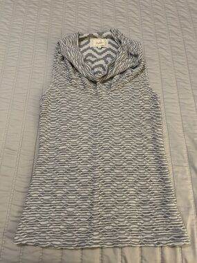 Deletta - Sleeveless Knit Cowl Neck Style Top. Size S